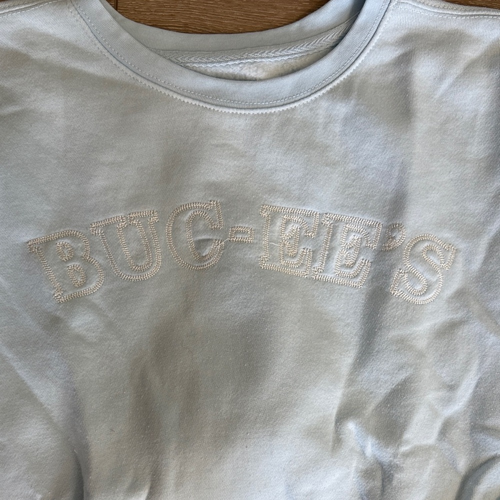 Light Blue Sweatshirt Buc-ee’s - Picture 2 of 2